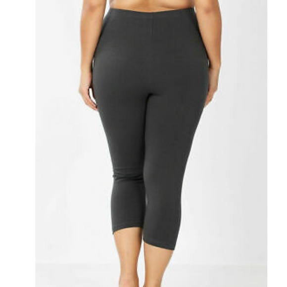 ZENANA Premium Cotton Blend Classic Capris Length Leggings - Picture 2 of 4